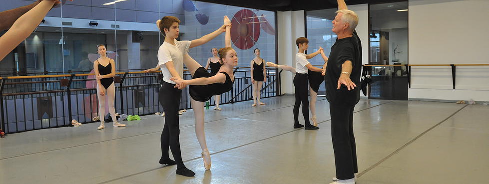 Auer Academy of Fort Wayne Ballet